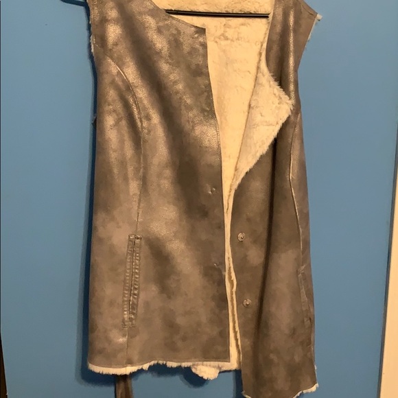 Lane Bryant belted vest, faux fur lined - Picture 2 of 3